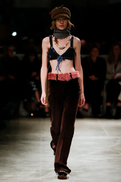 Look 2